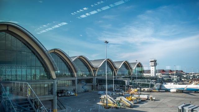  Mactan Cebu International Airport in the Philippines. Photo credit: Asian Development Bank.